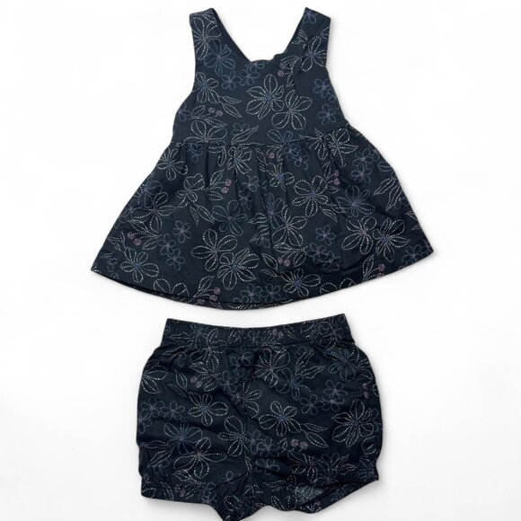 Carter’s Baby Girl 2-Piece Set Floral Tank Top & Shorts 12M - Picture 1 of 7